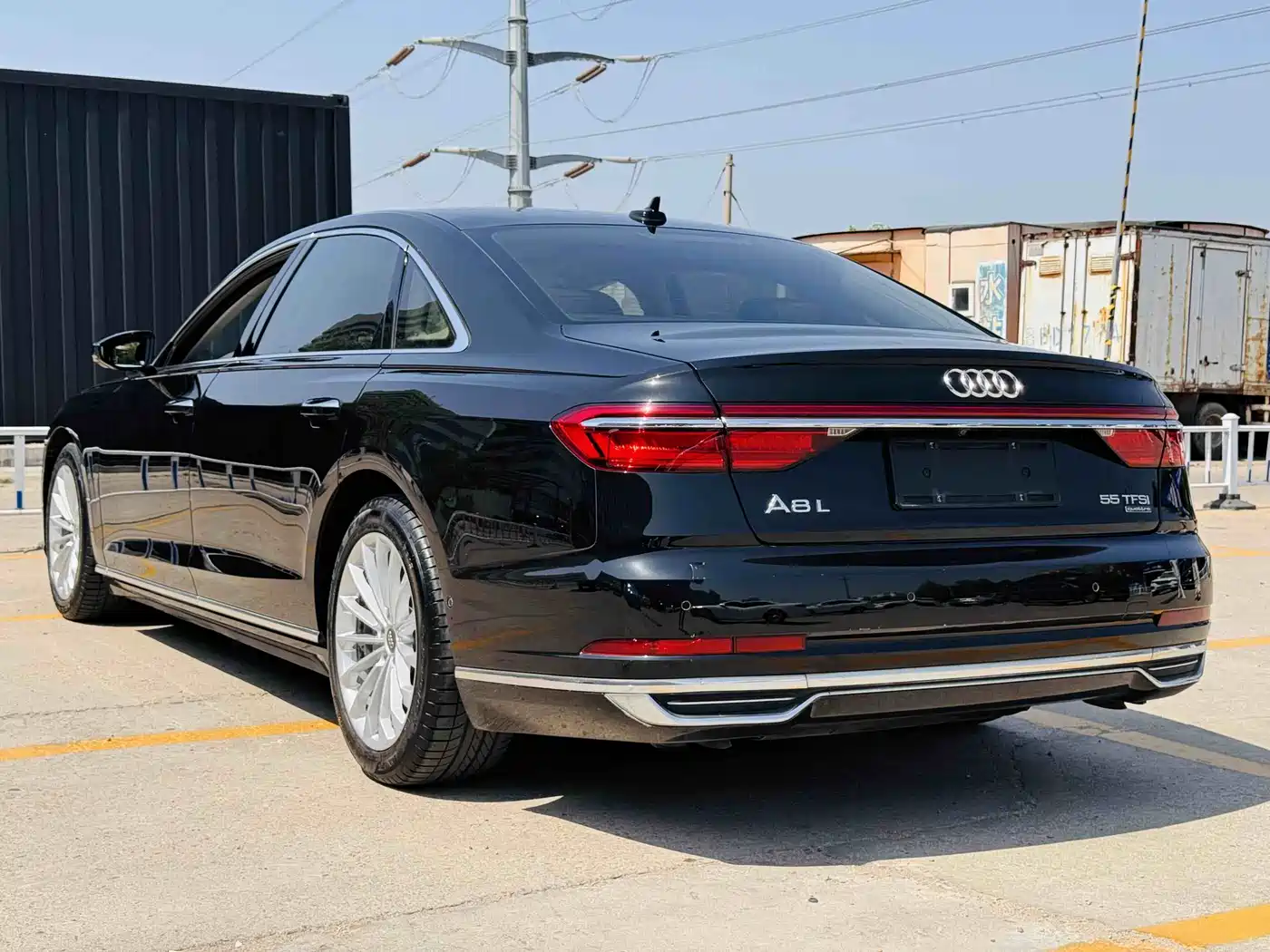 Audi A8 2018 A8L 55 TFSI quattro Launch Premium фото 5