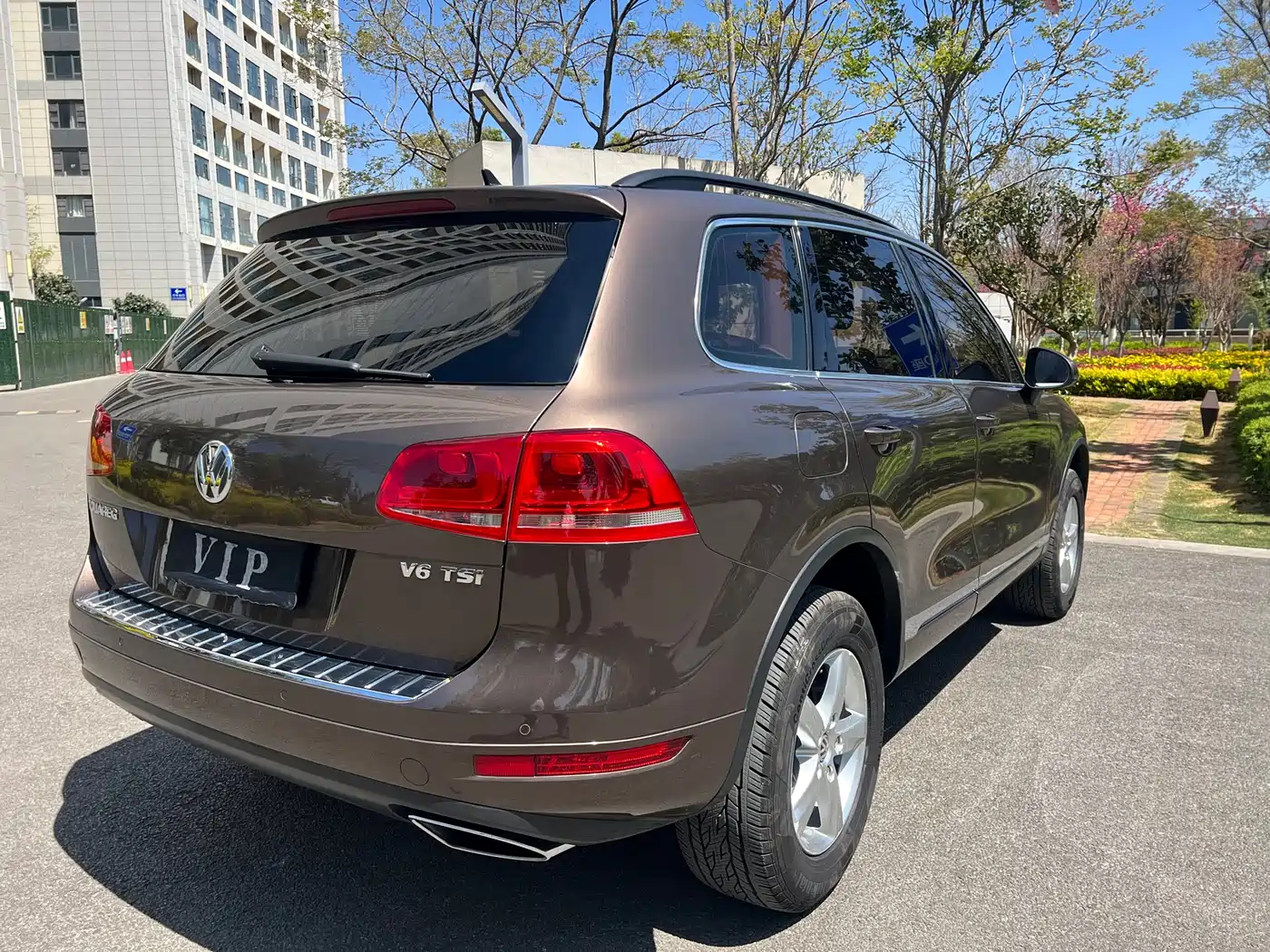 Volkswagen Touareg 2013 3.0TSI X 10th Anniversary Limited Edition фото 15