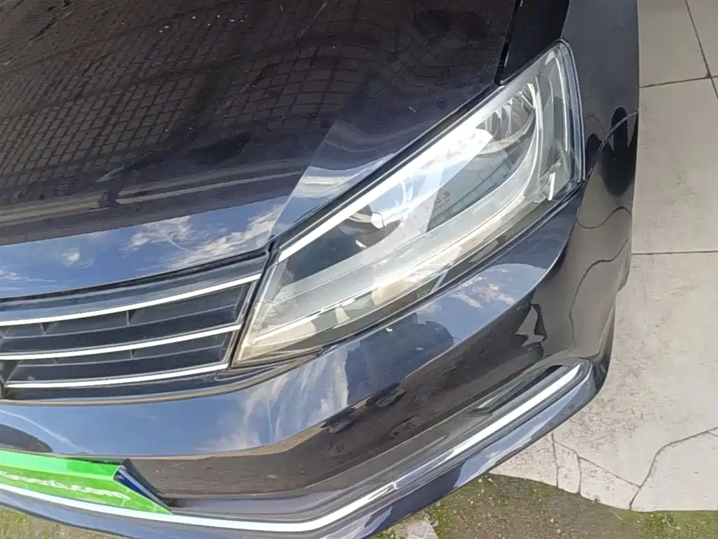 Volkswagen Sagitar 2015 1.6L Manual Comfort фото 24