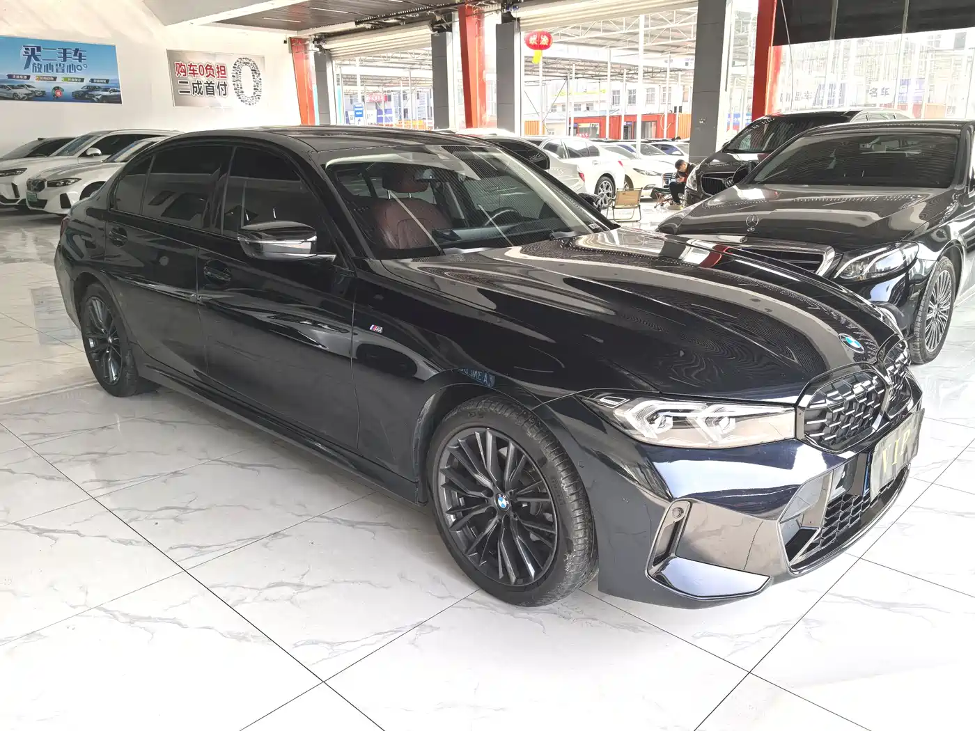 BMW 3 Series 2023 325Li M Sport Black Night Package фото 3
