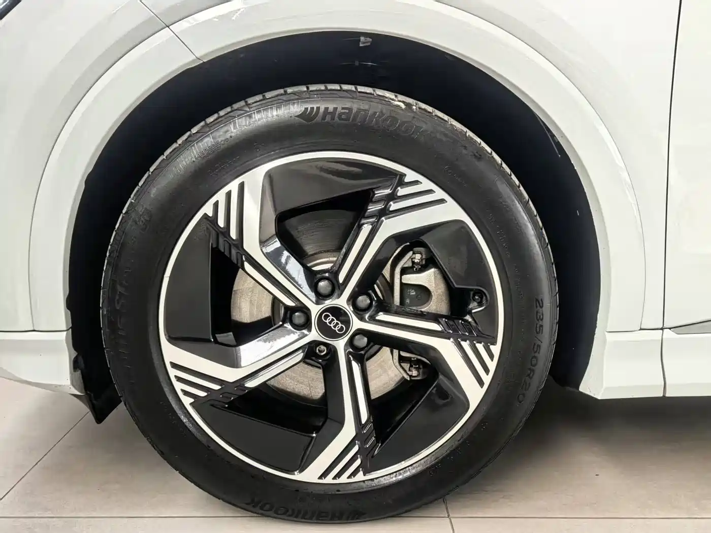 Audi Q4 e-tron 2024 40 e-tron Creation Edition фото 5