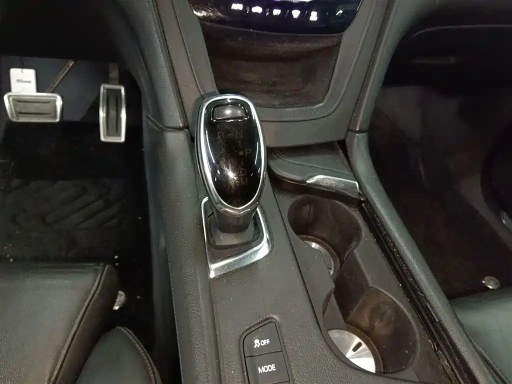 Cadillac XT5 2016 28T AWD Luxury Model фото 7