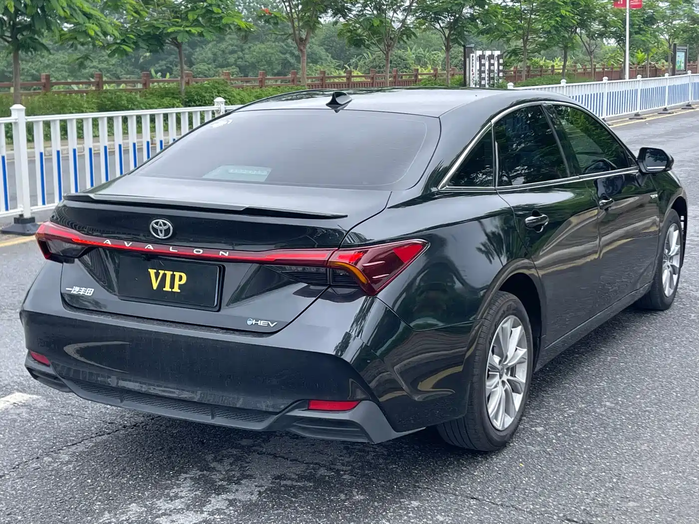 Toyota Avalon 2024 Model Hybrid 2.0L Premium Selection Edition фото 6