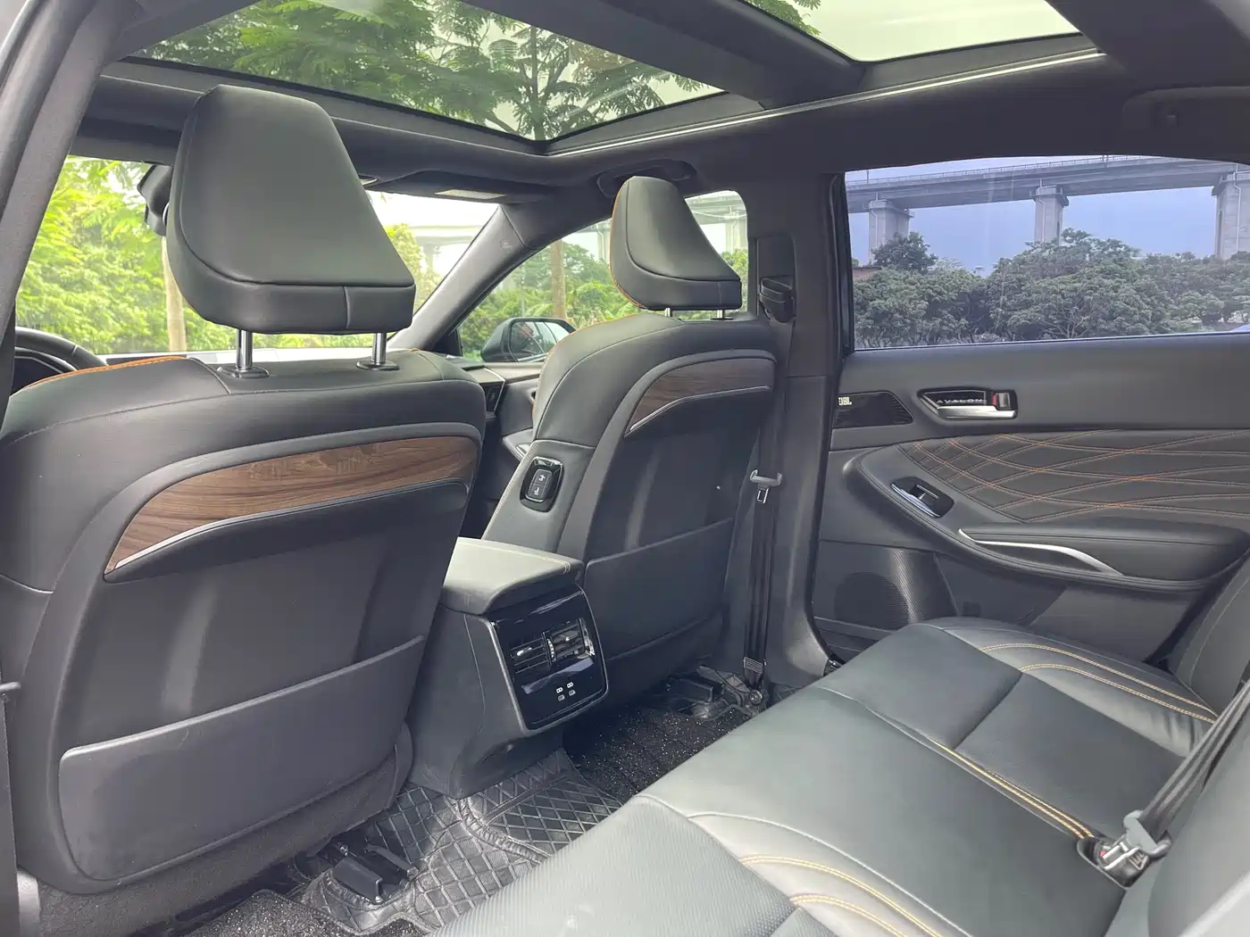 Toyota Avalon 2024 Model Hybrid 2.0L Premium Selection Edition фото 26