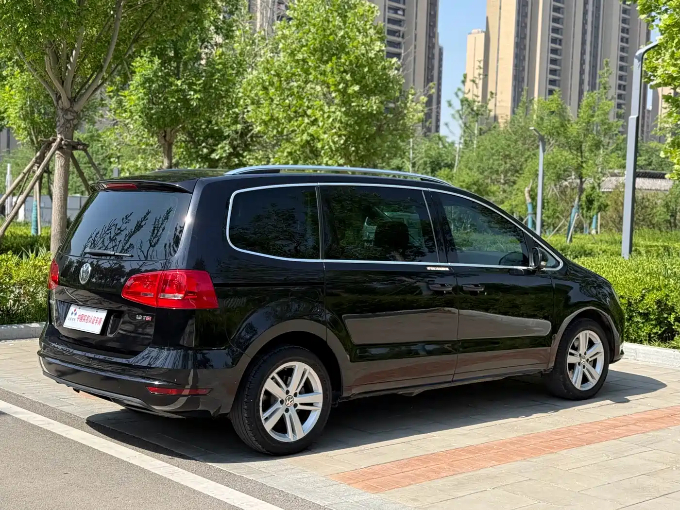 Volkswagen Sharan 2015 1.8TSI Comfort фото 17