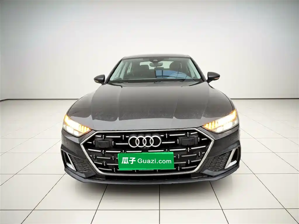Audi A7L 2024 45 TFSI Luxury фото 3