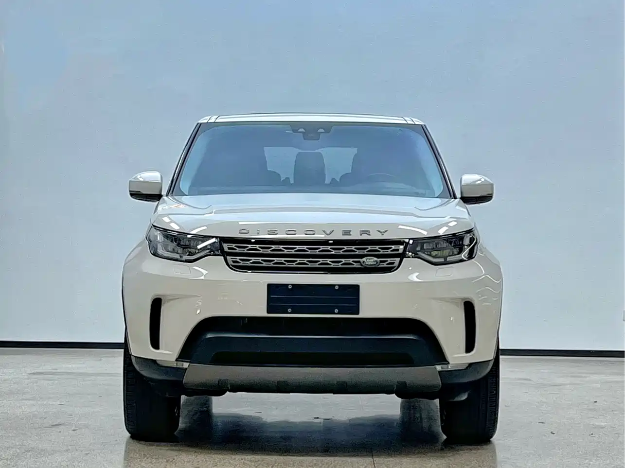 Land Rover Discovery 2017 3.0 SC V6 SE фото 2