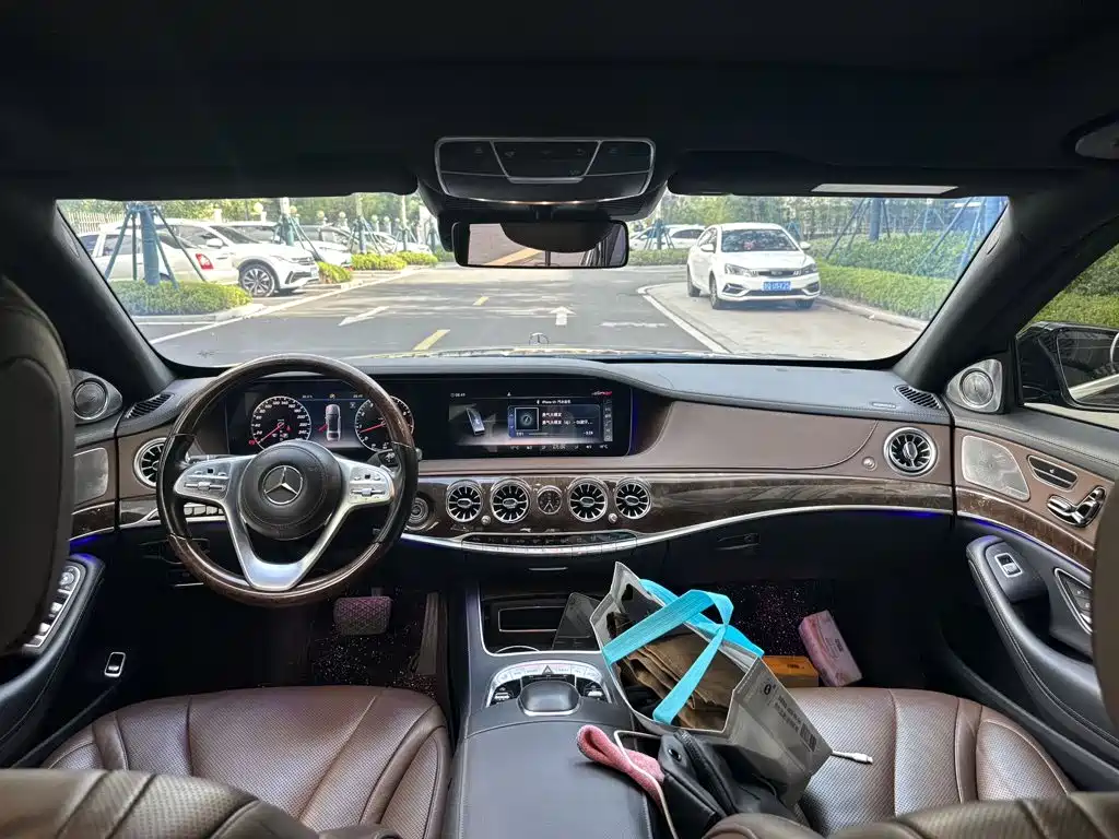 Фото 6 - Mercedes-Benz S-Class