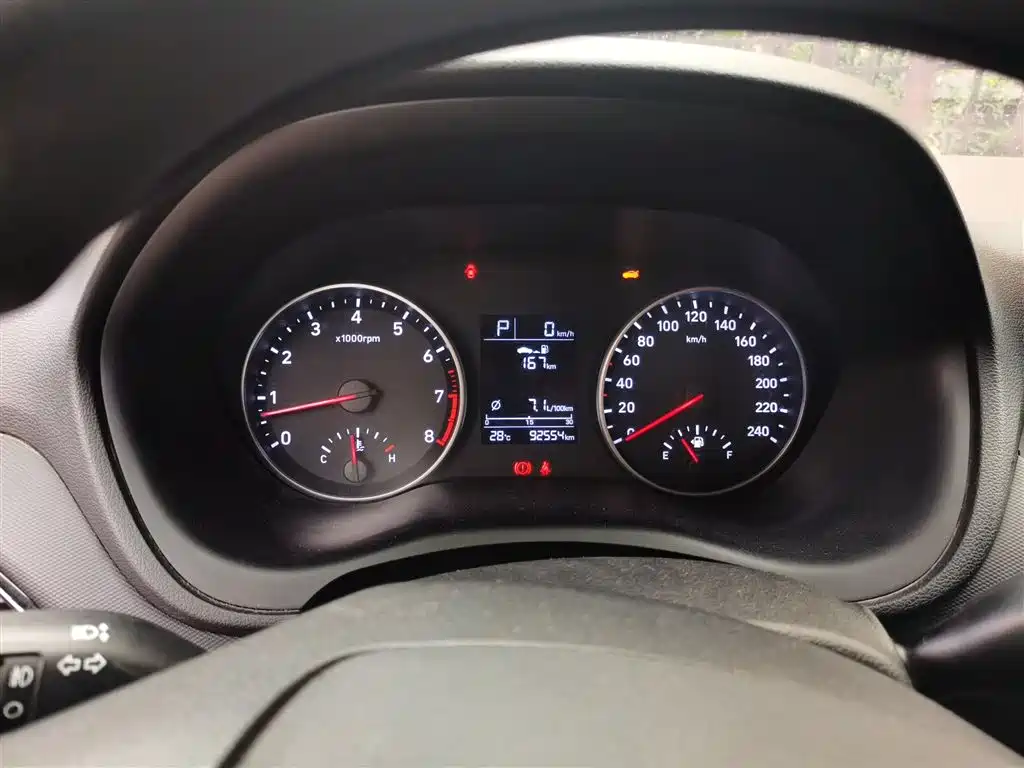 Hyundai Elantra 2018 1.6L Automatic Pleasing Edition GL China VI фото 7