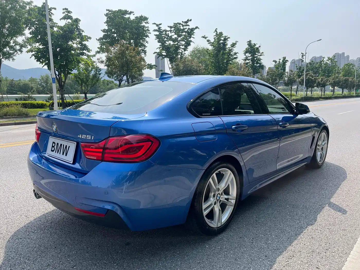 BMW 4 Series 2017 425i Gran Coupe Leading M Sport Package фото 7