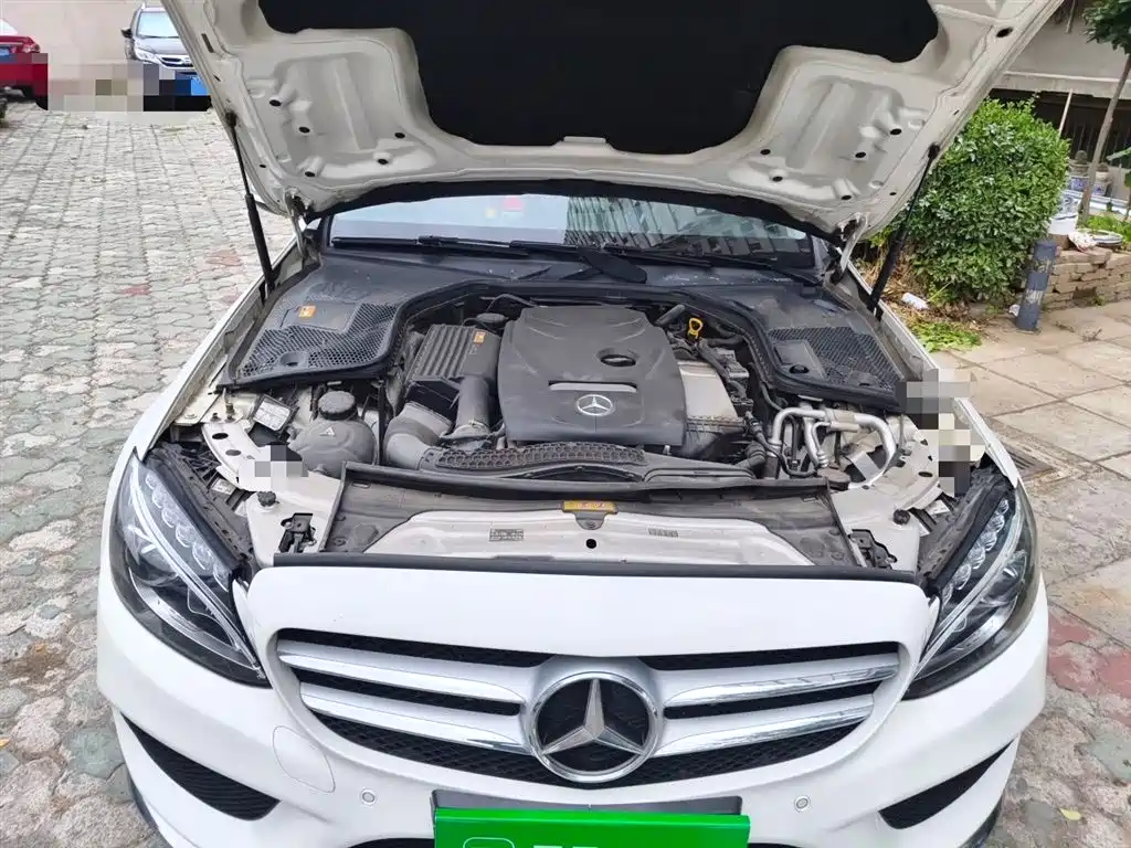 Mercedes-Benz C-Class 2015 Facelift C 200 L Sport фото 16