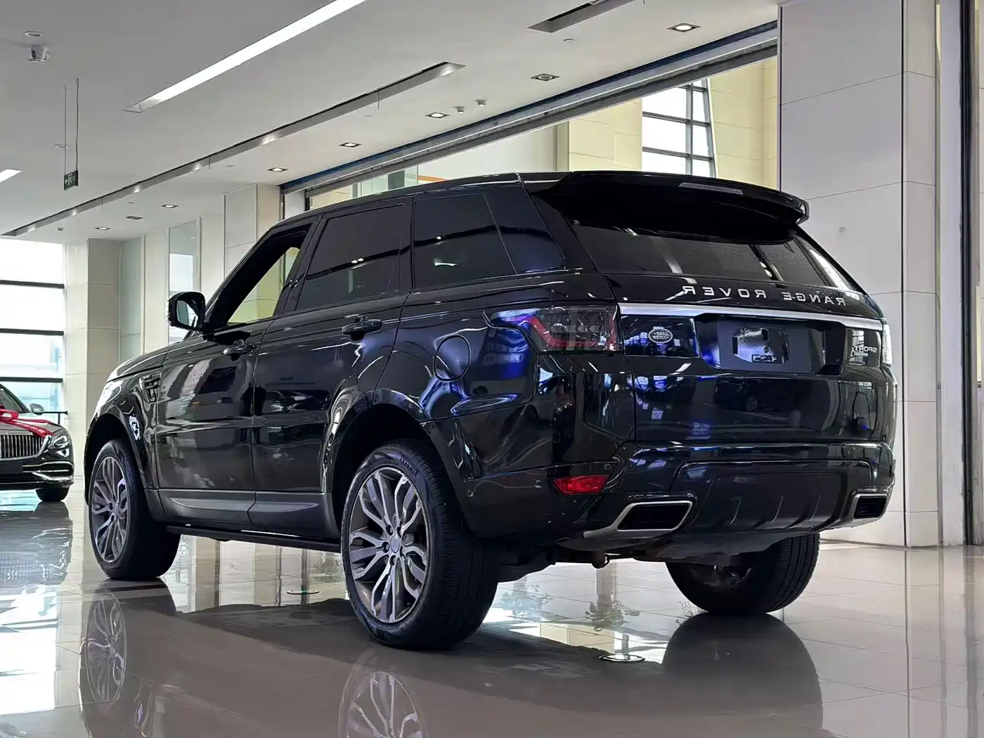 Land Rover Range Rover Sport 2014 3.0 SC V6 HSE фото 14