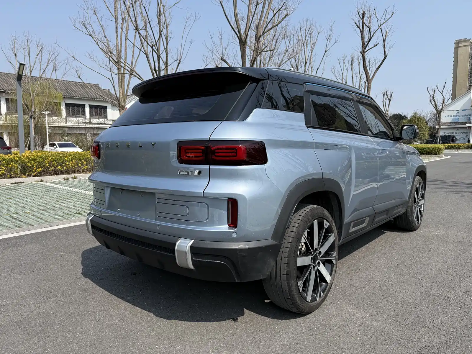 Фото 5 - Geely ICON