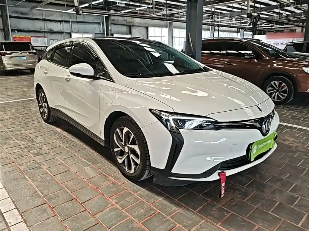 Buick Velite 6 2019 Connected Smart Edition фото 4