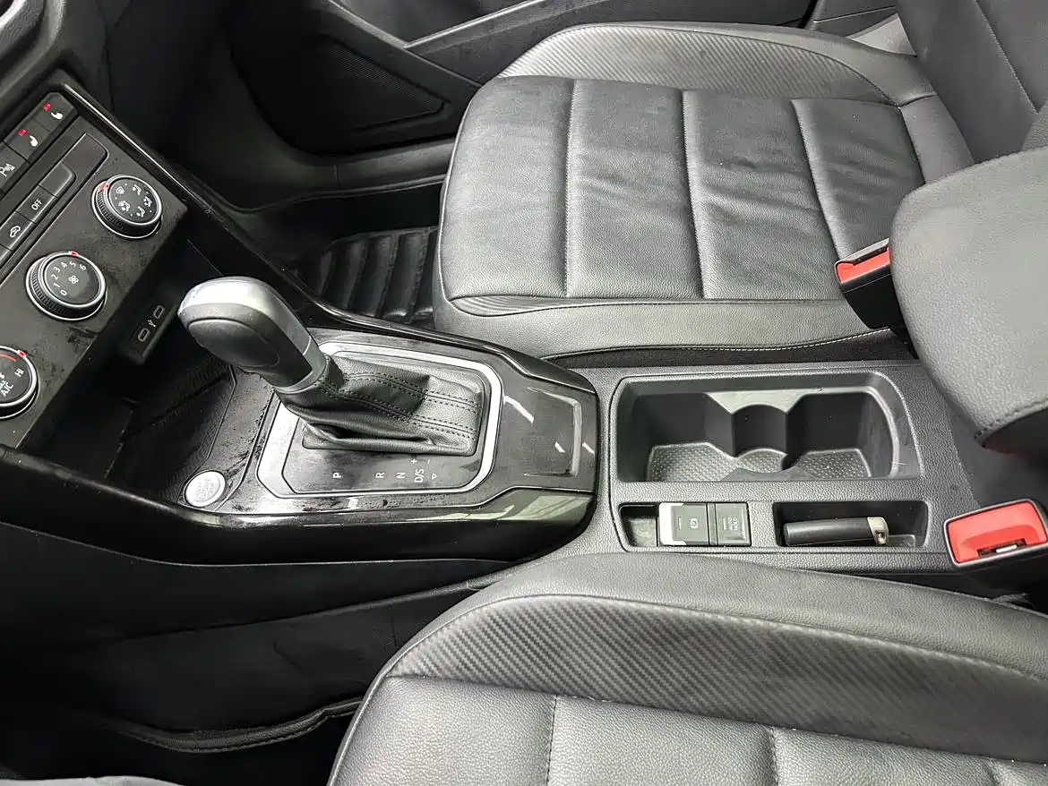 Volkswagen T-ROC 2022 280TSI DSG 2WD Comfort PLUS фото 17