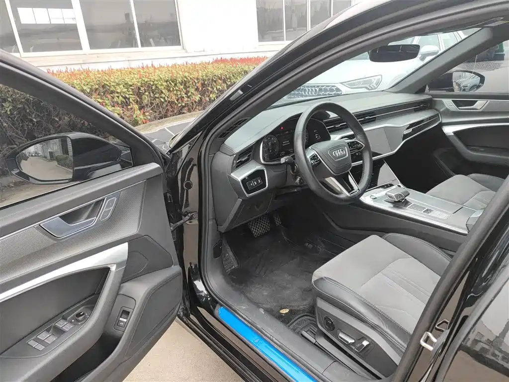 Audi A6L 2024 45 TFSI Premium Dynamic фото 16