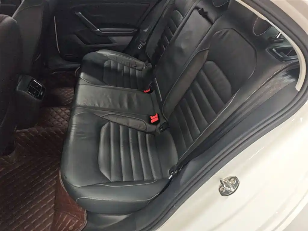 Volkswagen Lamando 2018 280TSI DSG Comfort Edition фото 17
