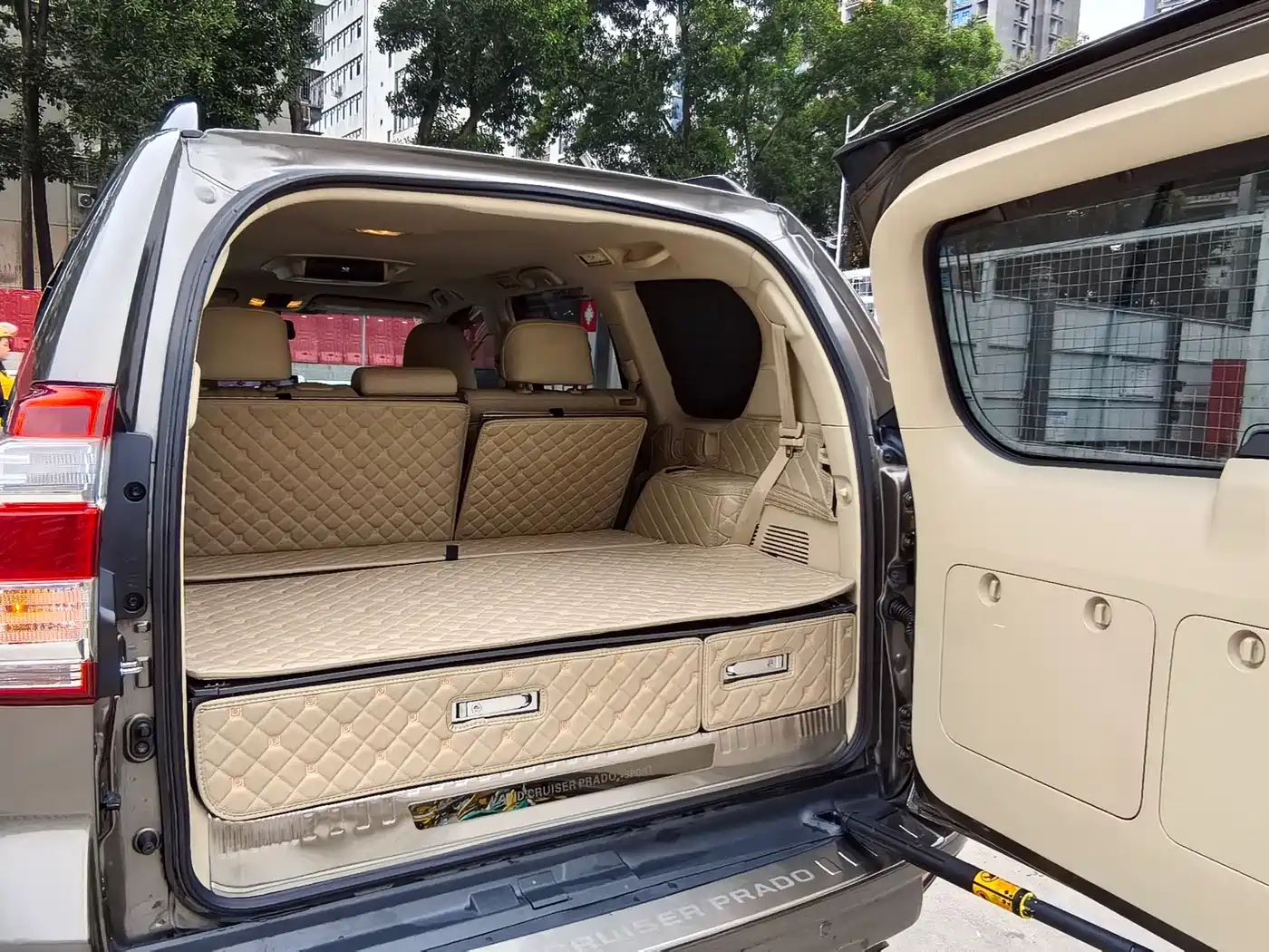 Toyota Prado 2014 4.0L Automatic TX-L NAVI фото 9