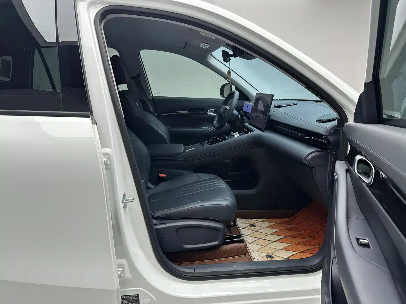 Geely Galaxy Galaxy E5 2024 530km Voyage Edition фото 11