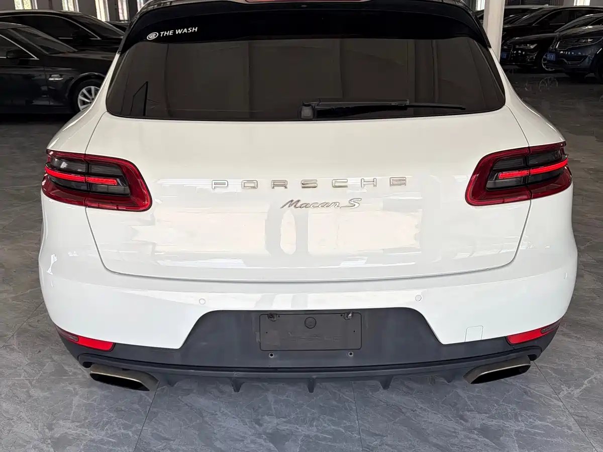 Porsche Macan 2016 Macan 2.0T фото 5