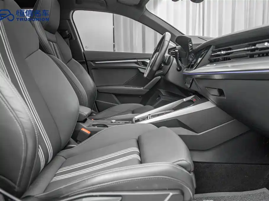 Audi A3 2024 Model Sportback 35 TFSI Fashion Sport фото 17