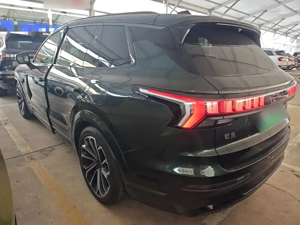 2024 Lynk & Co 09 EM-P
