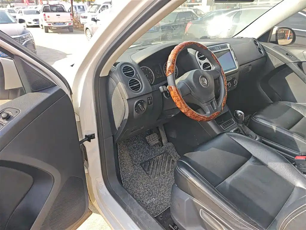 Volkswagen Tiguan 2017 300TSI Automatic 2WD Silk Road Fashion Edition фото 12
