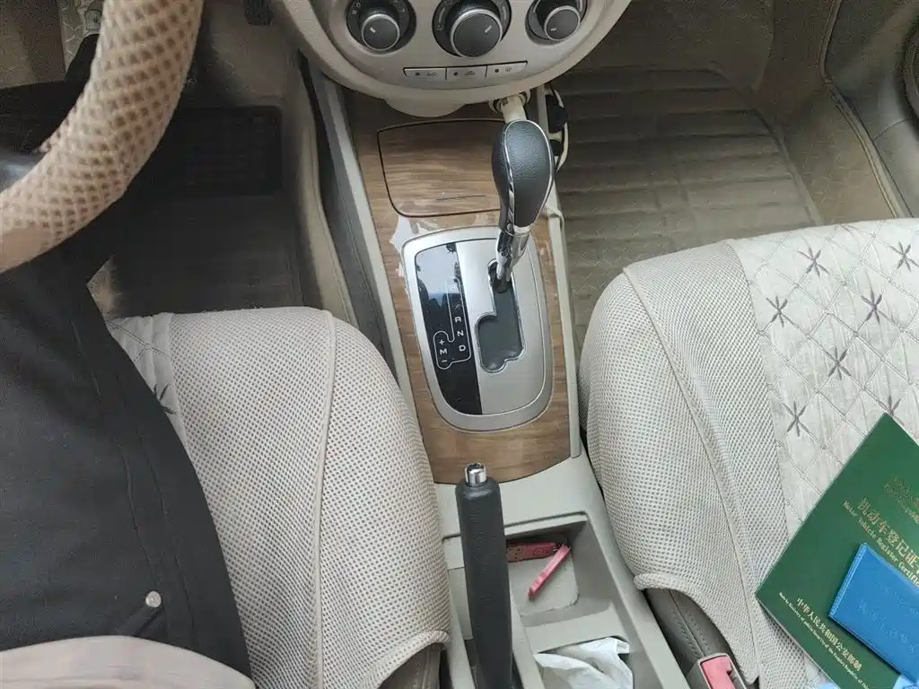 Buick Excelle 2015 1.5L Automatic Classic фото 7