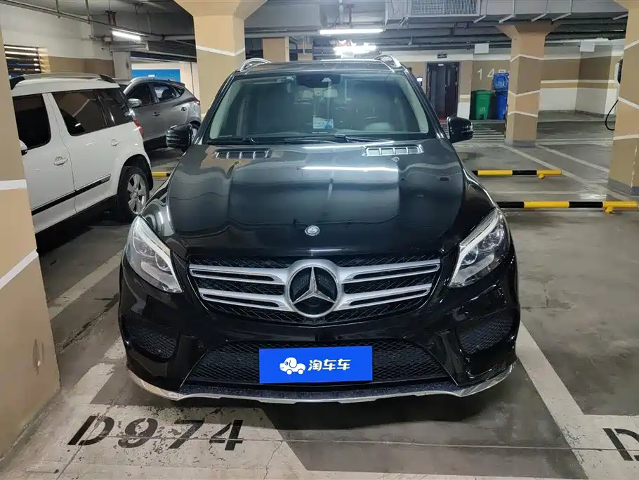 Mercedes-Benz GLE 2016 GLE 320 4MATIC Luxury фото 2