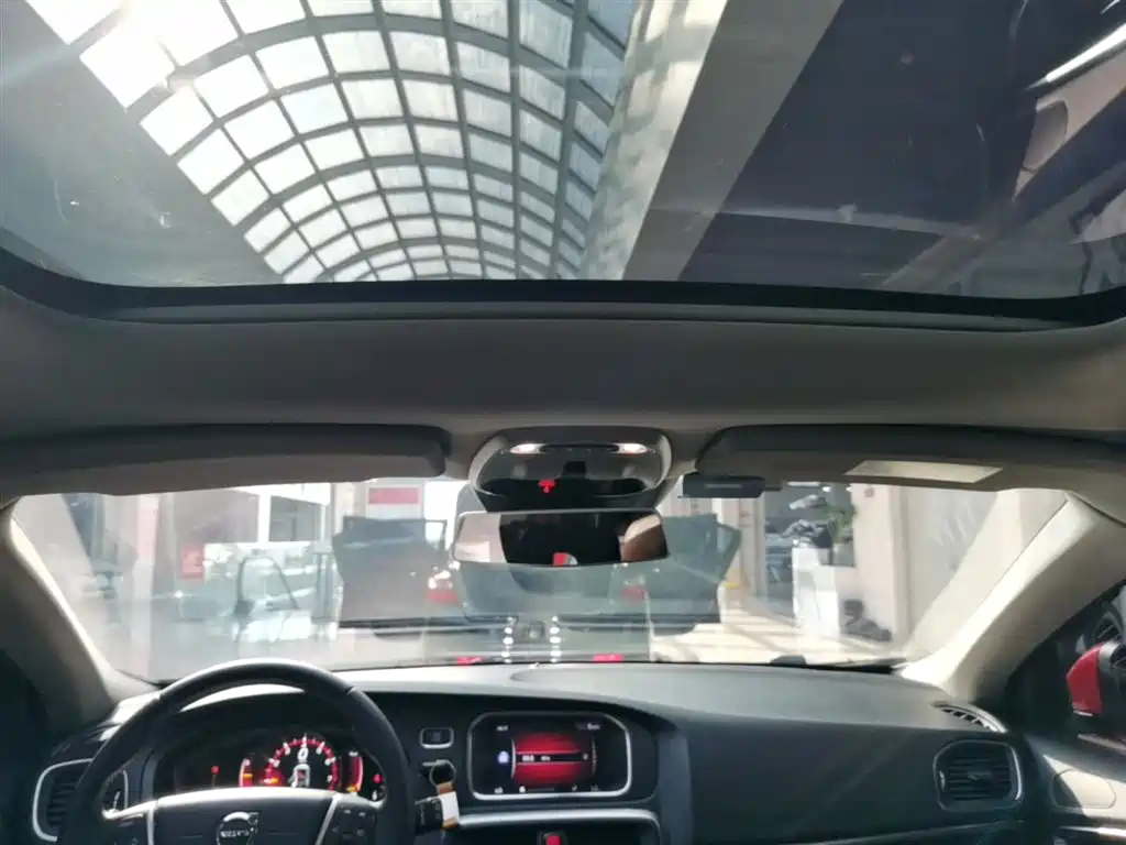 Volvo V40 2019 2019 T3 Momentum