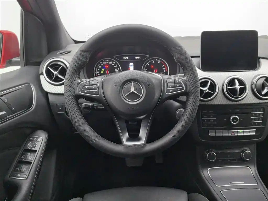 MERCEDES-BENZ CLASS B