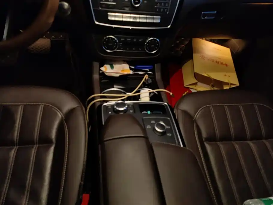 Mercedes-Benz GLE 2016 GLE 320 4MATIC Luxury фото 16