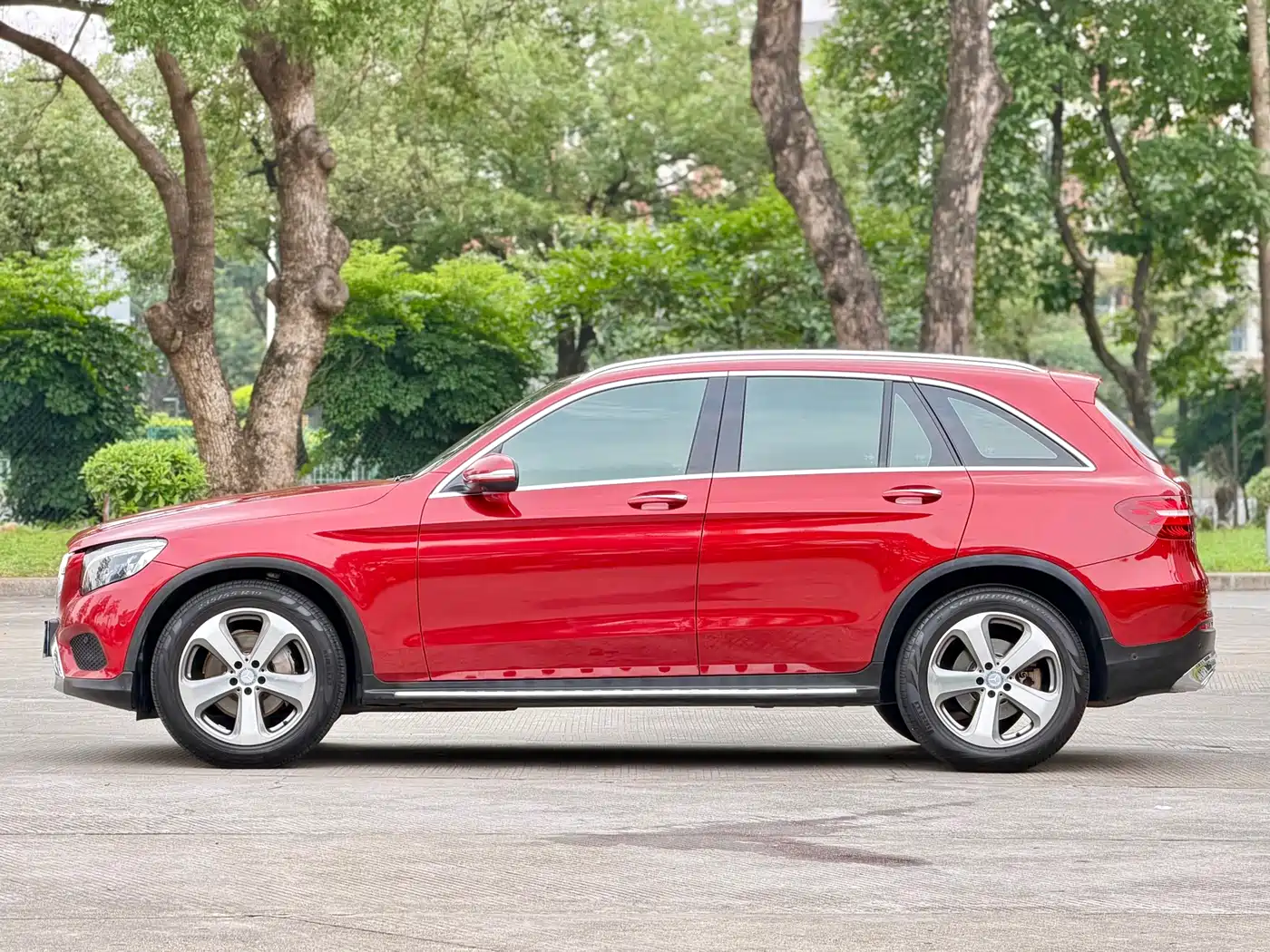 Mercedes-Benz GLC 2016 GLC 300 4MATIC Dynamic фото 4