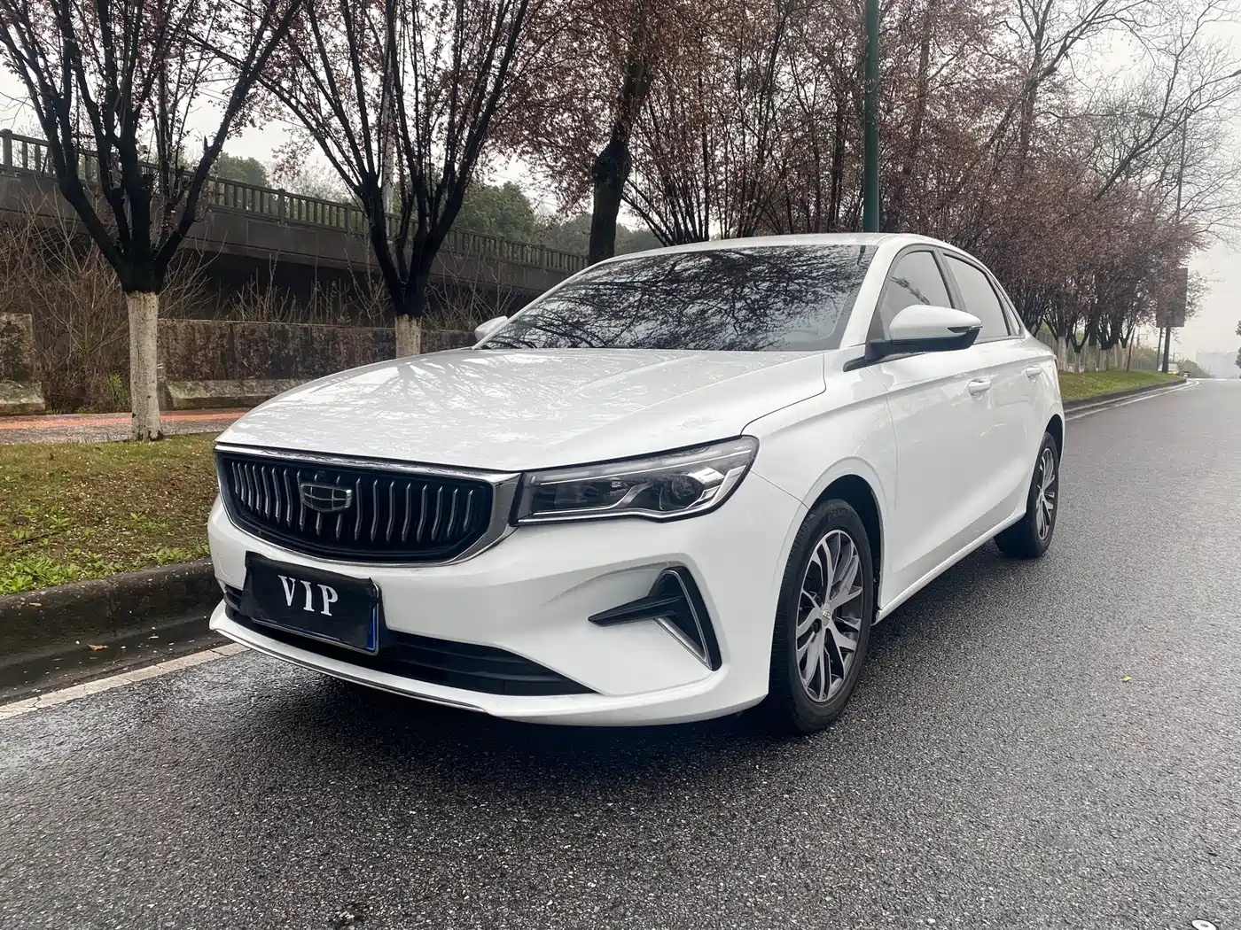 GEELY AUTOMOBILE EMGRAND