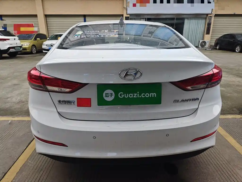 Hyundai Elantra 2019 1.5L CVT Smart Elite фото 6