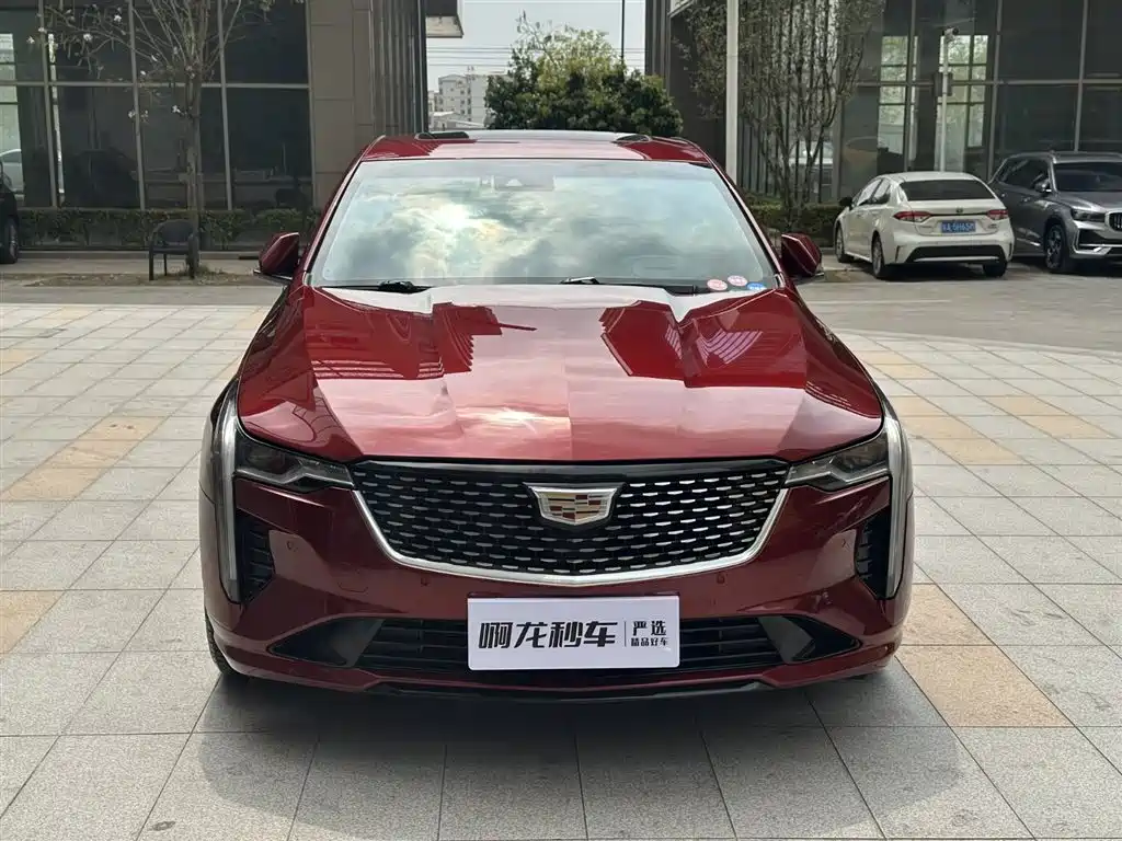 CADILLAC CT4