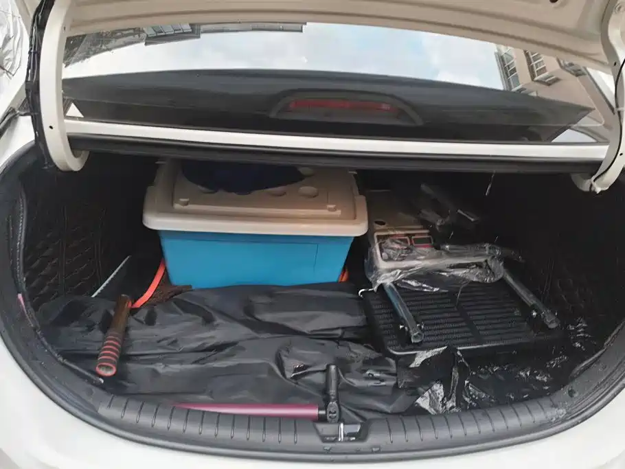 Photo 4 - Hyundai Verna