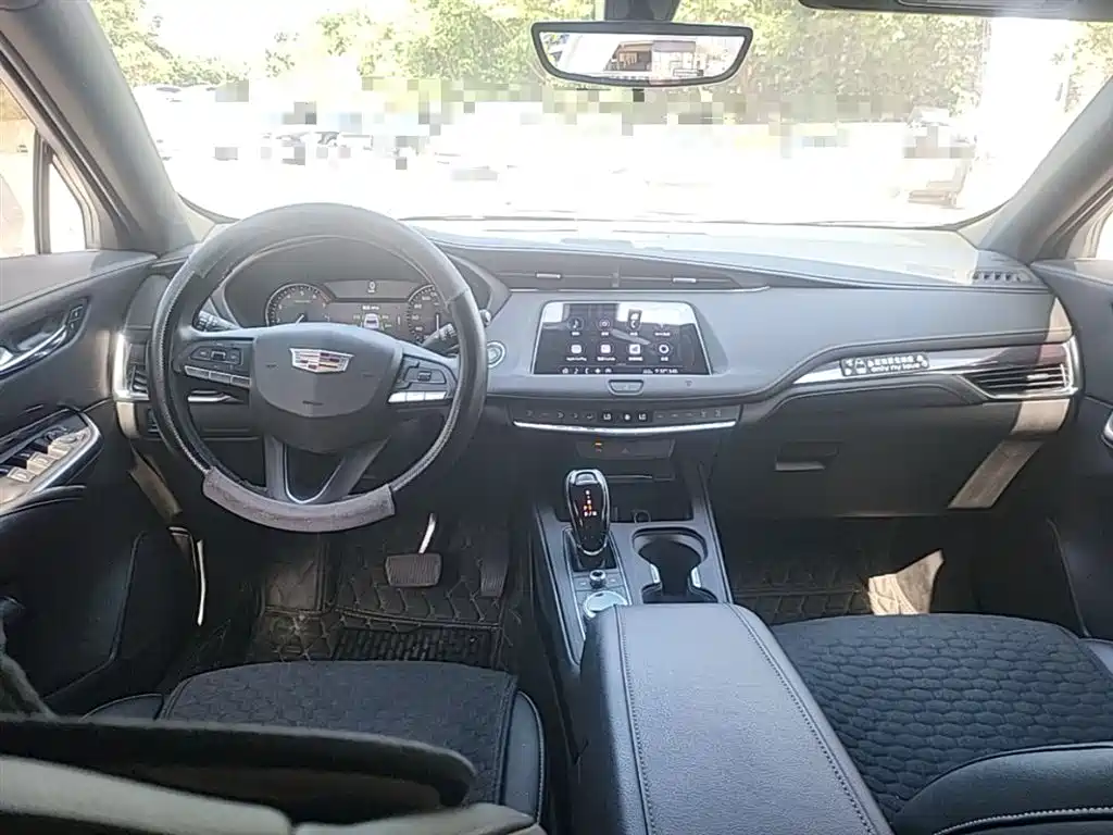 Cadillac XT4 2020 Facelift 28T 2WD Tech фото 16