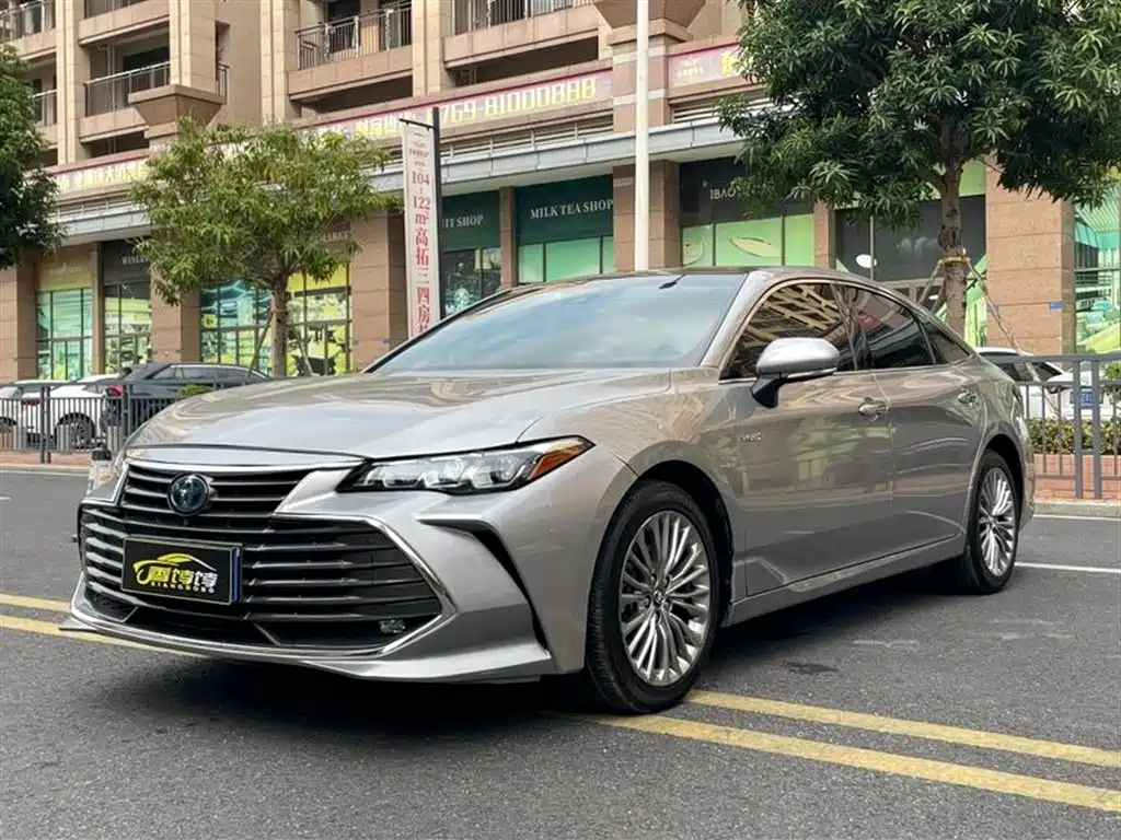 Toyota Avalon 2019 Hybrid 2.5L XLE Premium Edition China VI фото 3
