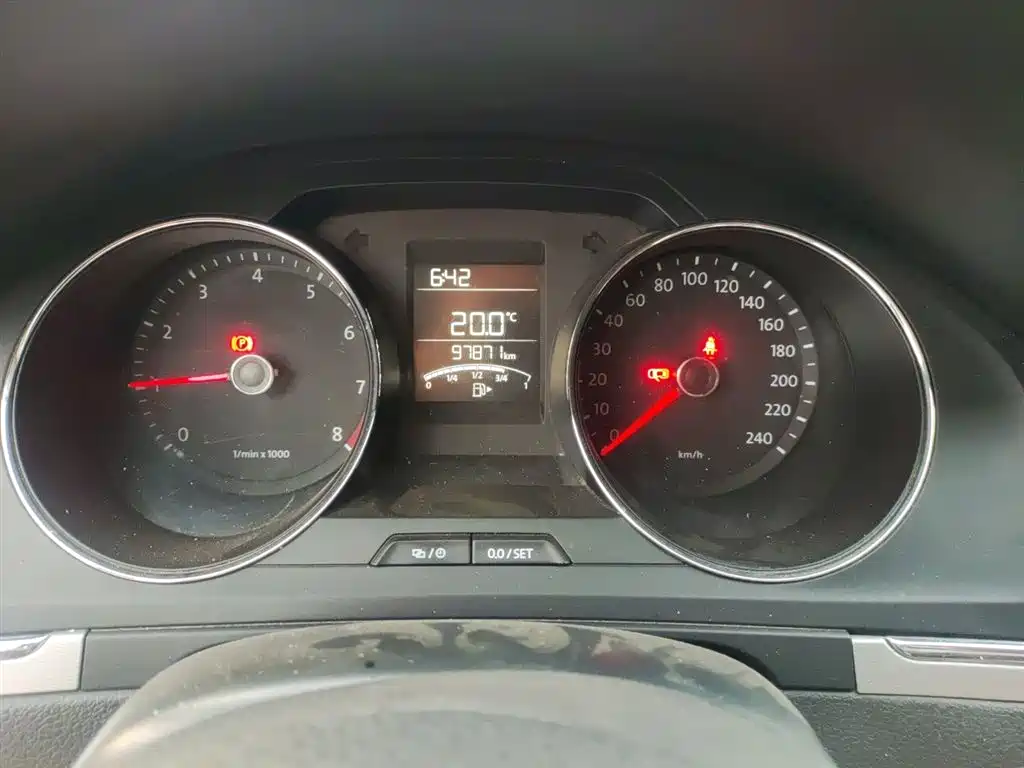 Volkswagen Bora 2015 Quality Edition 1.6L Manual Fashion фото 7
