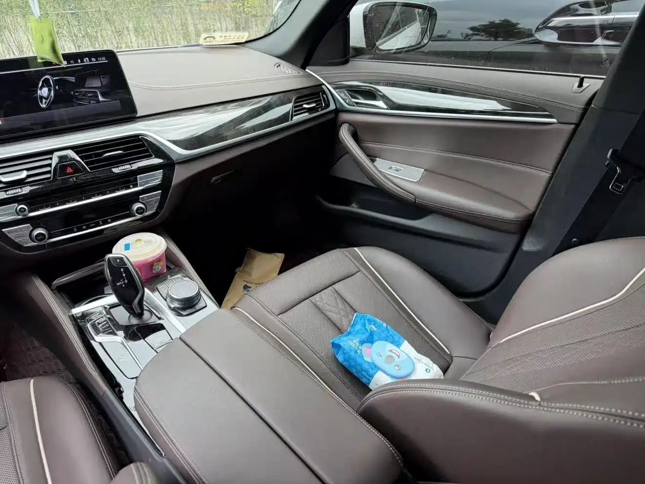 BMW 5 Series 2022 525Li M Sport Package фото 9