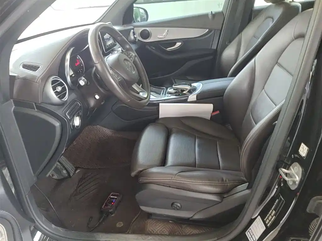 Mercedes-Benz GLC 2018 Facelift GLC 200 4MATIC фото 15