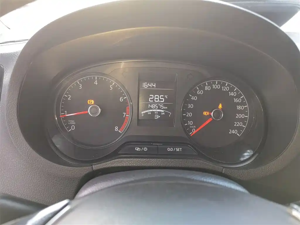 Volkswagen Polo 2016 1.4L Manual Trend фото 7