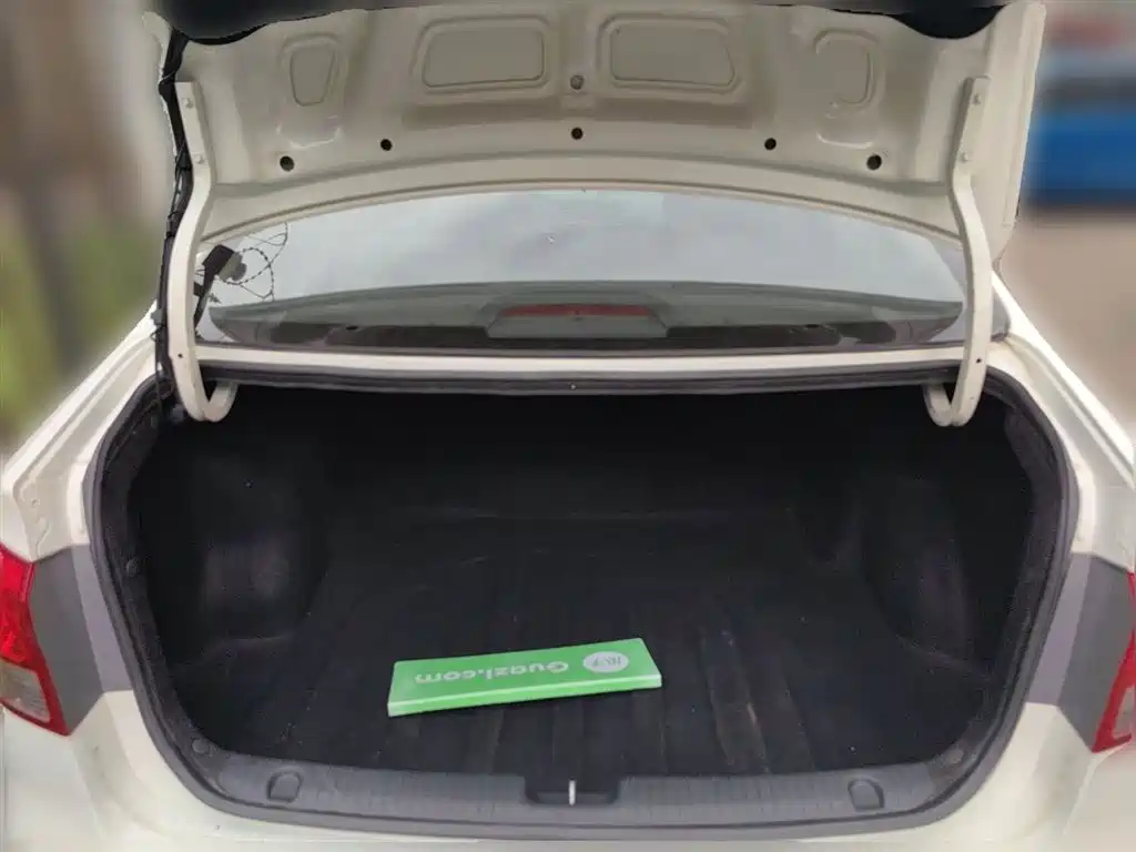 Kia K2 2015 Sedan 1.4L MT GLS фото 15