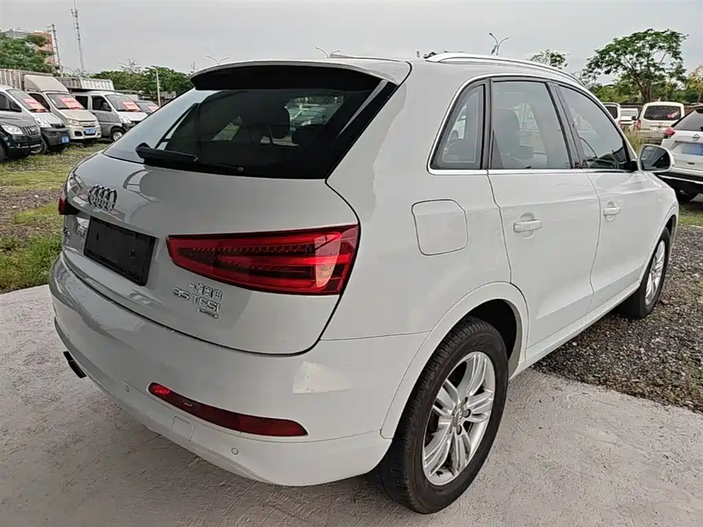 Audi Q3 2013 35 TFSI quattro Technology фото 7