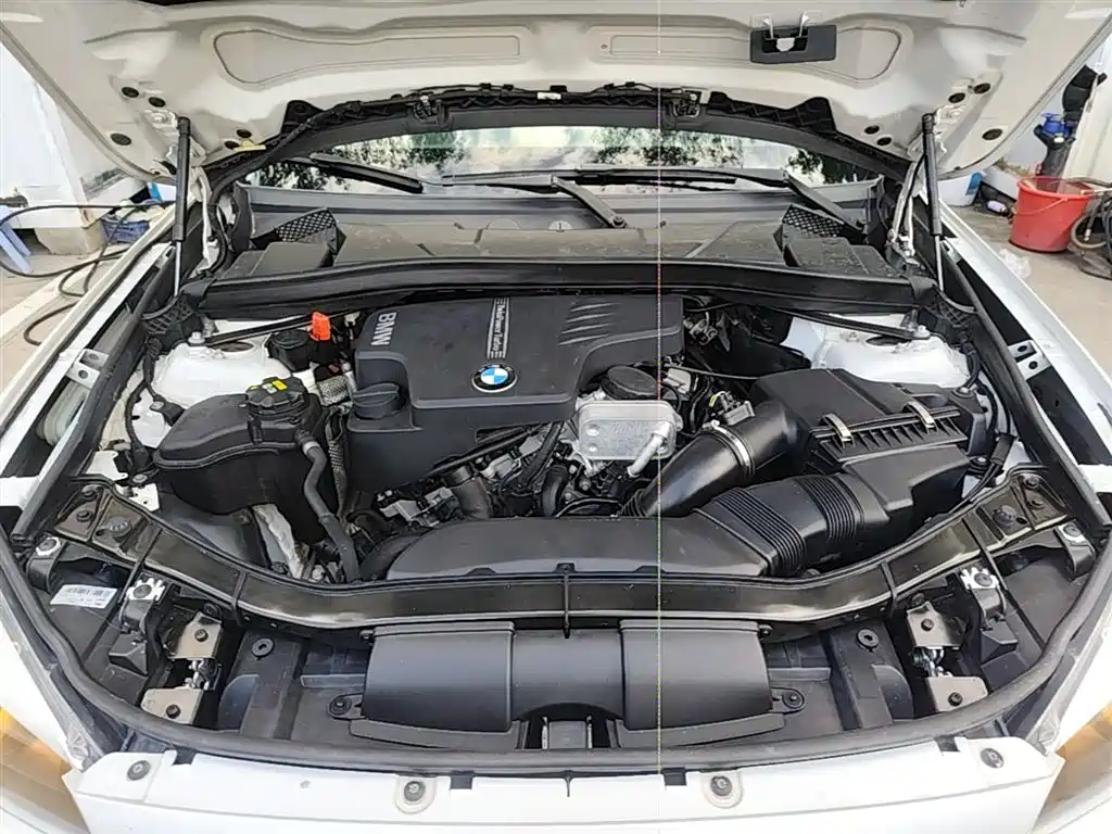 BMW X1 2015 Model sDrive18i Fashion Advanced Edition фото 20