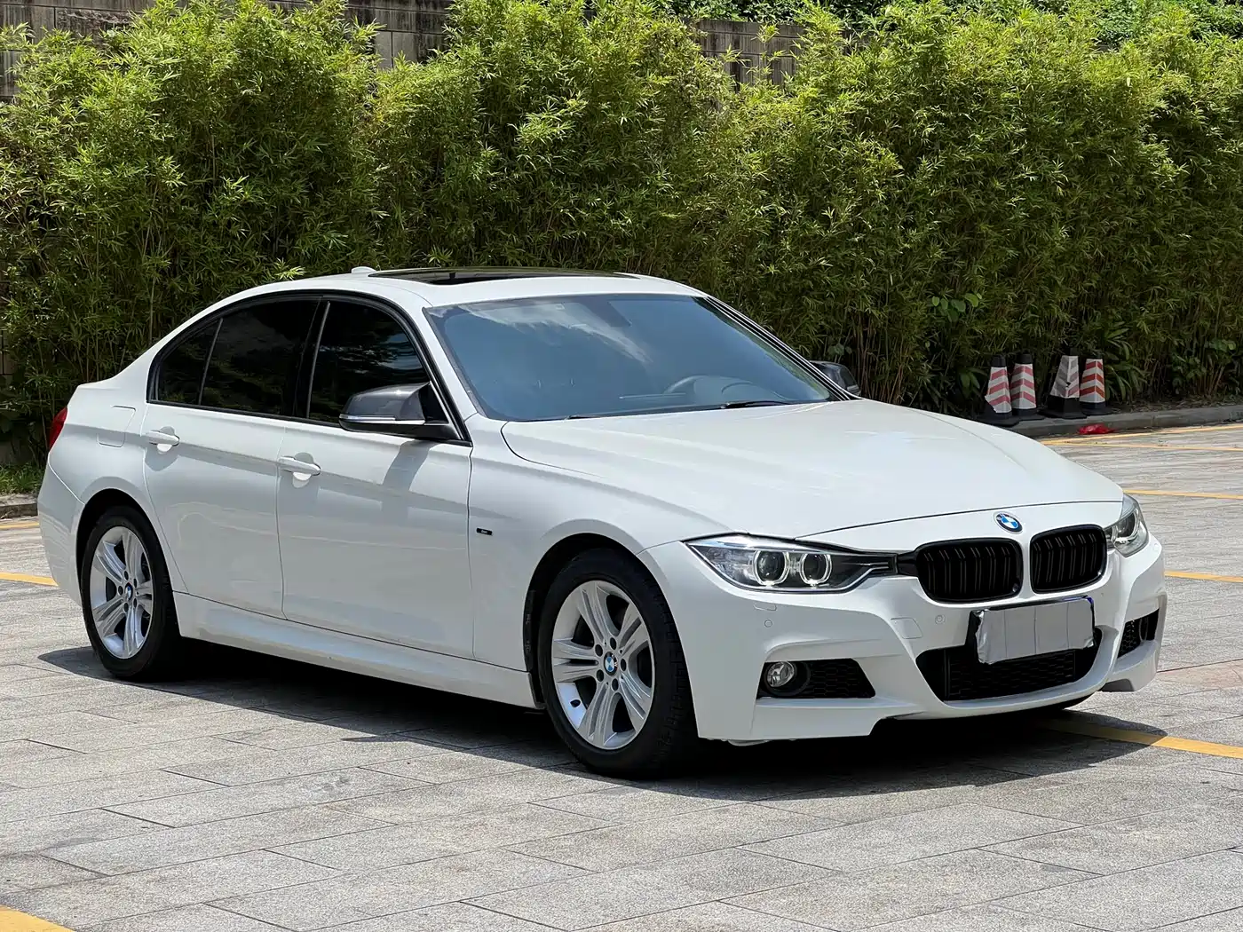 BMW 3 Series 2015 320i Super Joy Sport Design Package