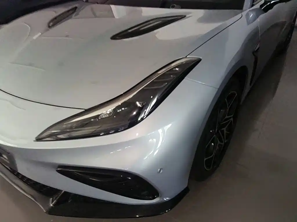 Фото 24 - Nezha Auto Nezha GT
