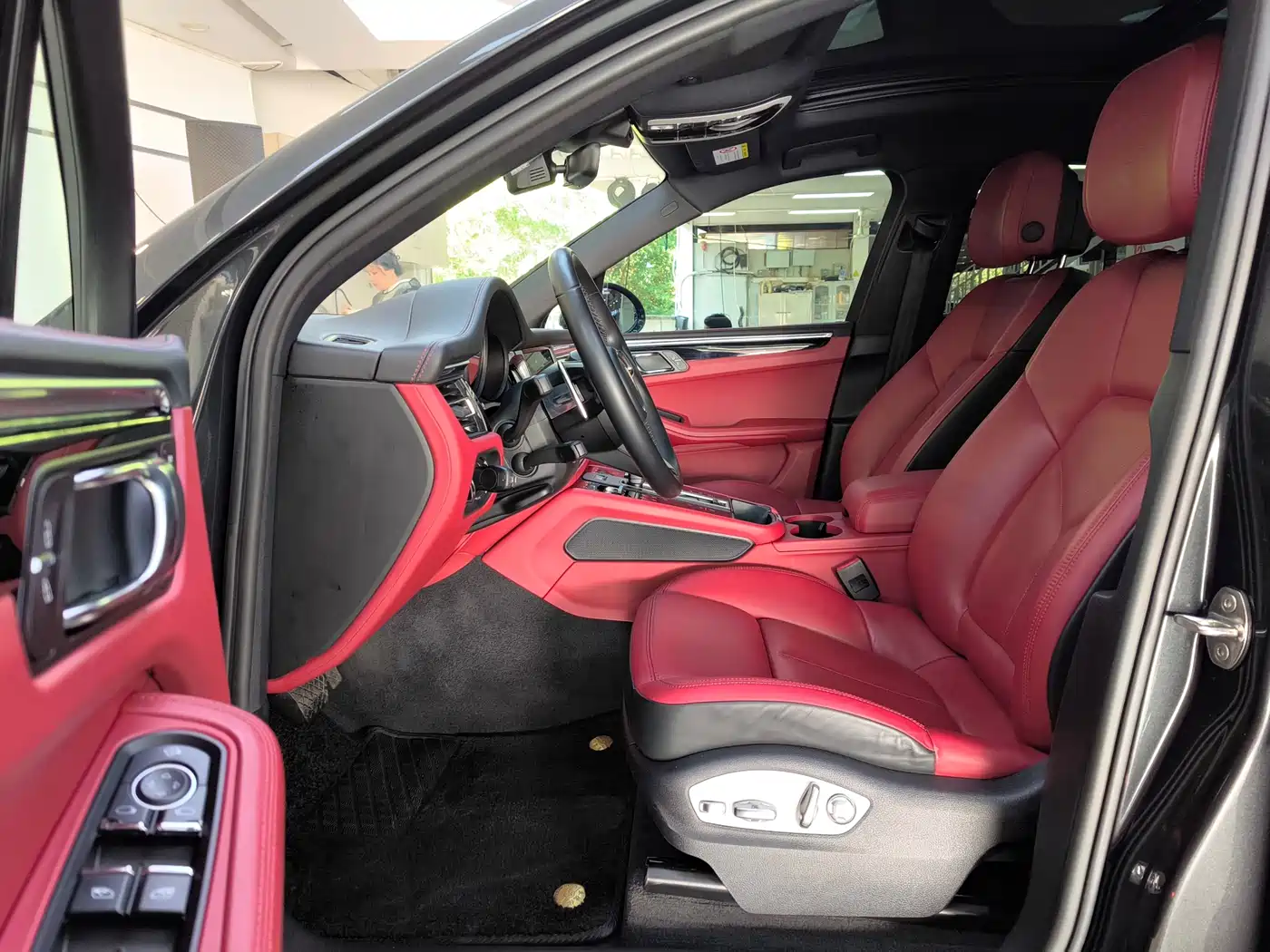 Porsche Macan 2022 Macan S 2.9T фото 12