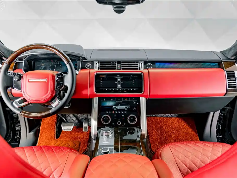 Land Rover Range Rover 2021 3.0 L6 Heritage Extended Classic Edition фото 13